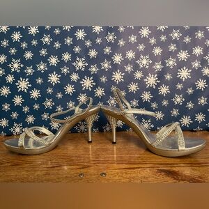 Gorgeous shoes worn to a wedding one time.